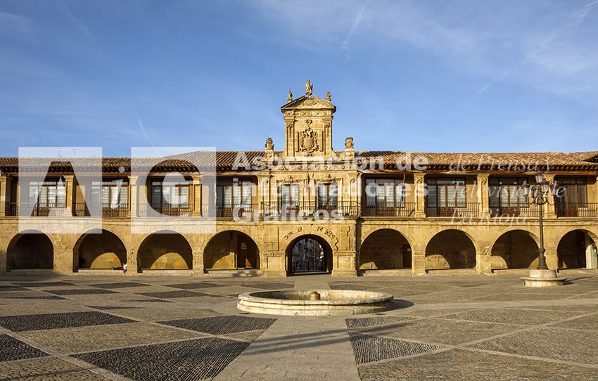 melocotón Borde Reorganizar Ayuntamiento Santo Domingo de la calzada – Imágenes de La Rioja –  Asociación de Informadores Gráficos de La Rioja